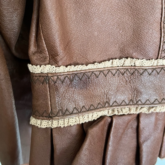 Leather coat - Picture 6 of 9